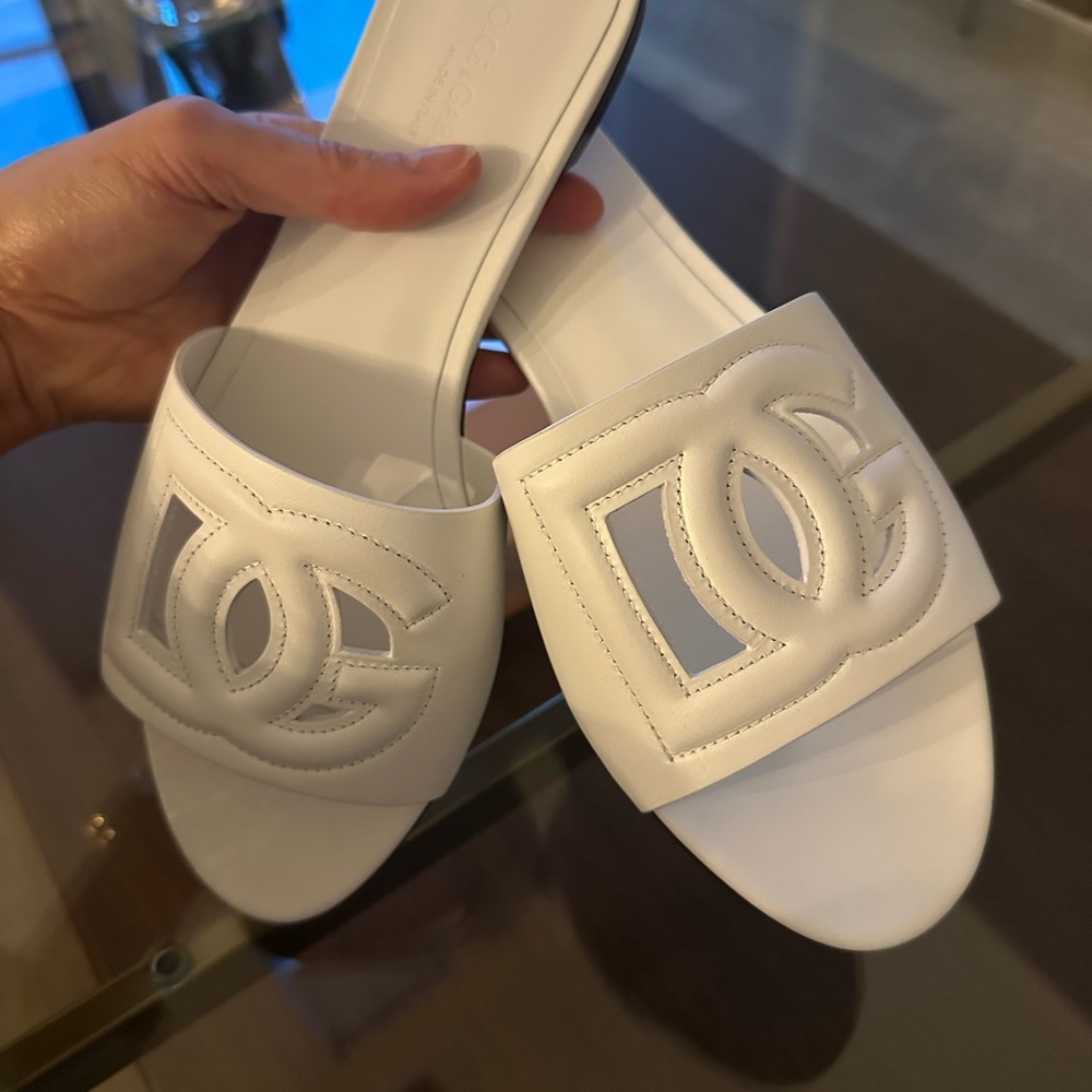 Brand new never worn dolce& gabbana cut out slides size 38